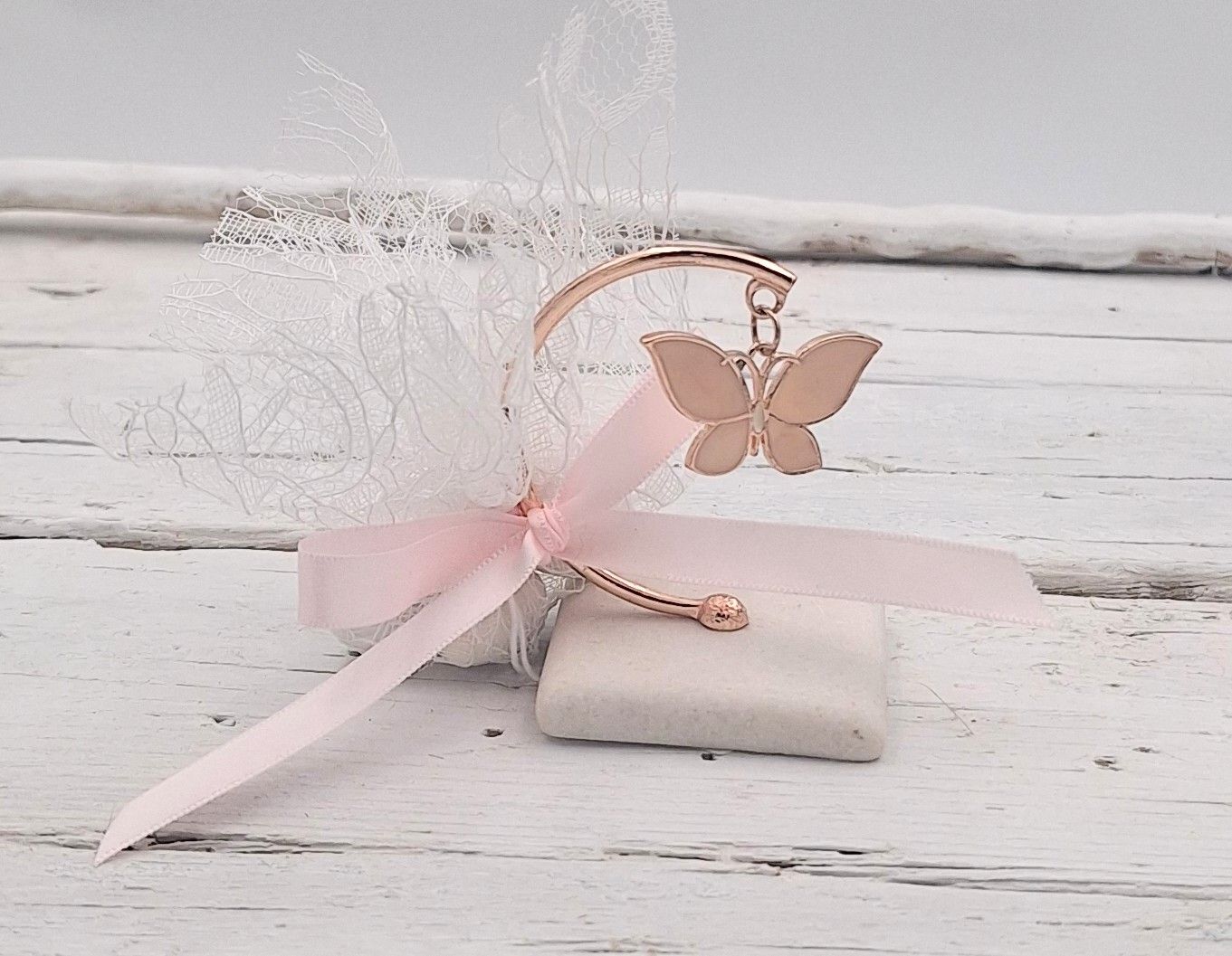 Μπομπονιέρα βόταλο με κρεμαστή πεταλούδα