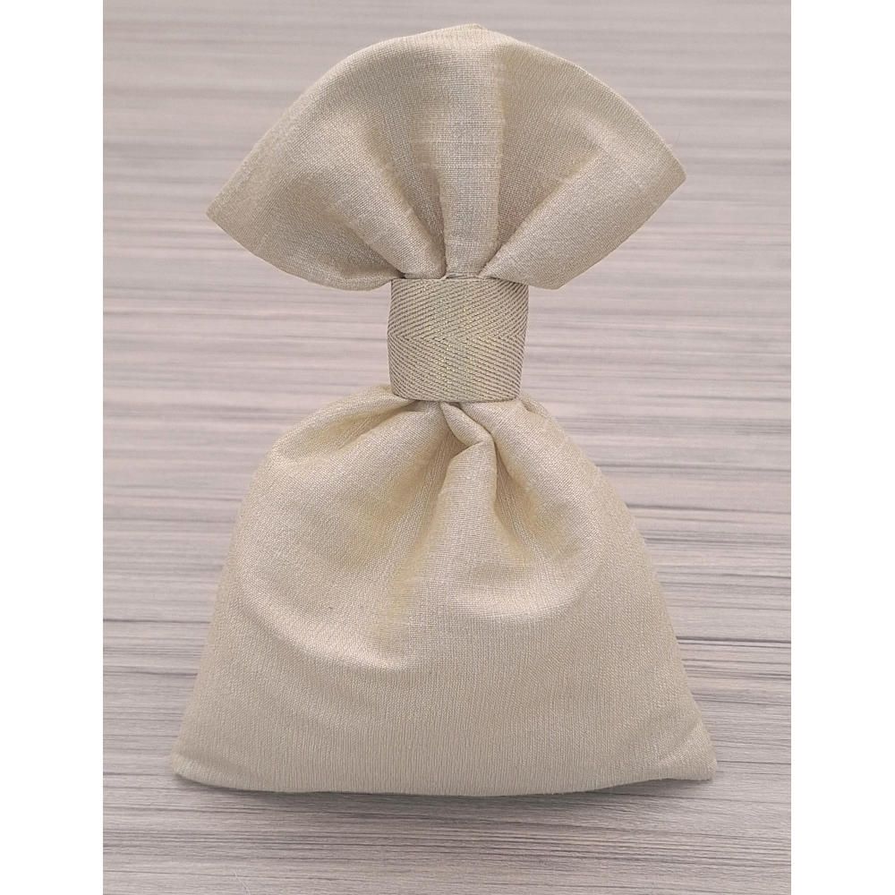 ΠΟΥΓΚΙ ΣΑΝΤΟΥΚ